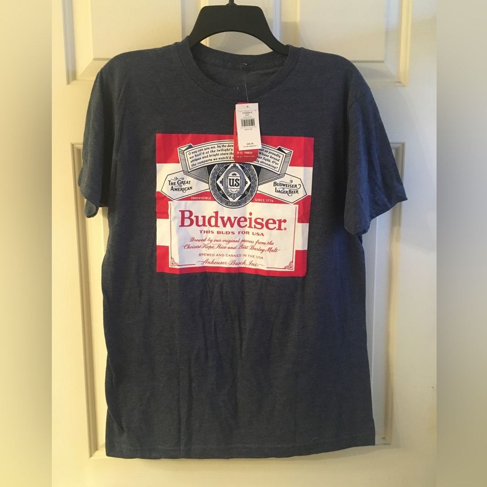 BRAND NEW WITH TAGS: Budweiser Crew Neck Graphic Tee. Size: Medium